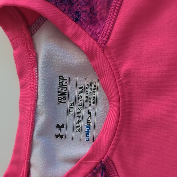 Under Armour Fitted Cold Gear Top Size YSM - Picture 5 of 7